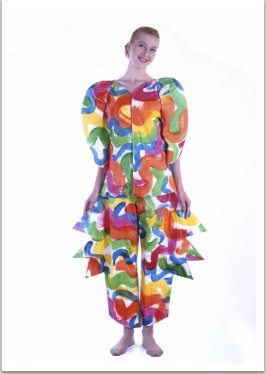 Jarní oblek pro obě pohlaví z kolekce malovaných oděvů, 1983-1988