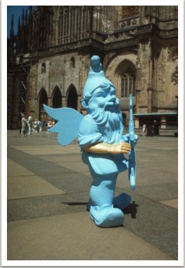 Anděl, 1989, plastik, akryl, 100x50x60 cm