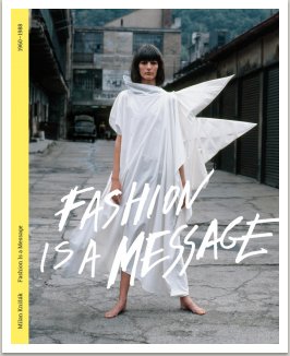 FASHION IS A MESSAGE (Móda je poselství), Tato objemná publikace vychází pouze v anglickém jazyce, poněvadž obsahuje ideje, které ovlivnily světovou módu od 70. let minulého století.  Je uvedená esejem A Radical Concept of Physical Appearance přední teoretičky  módy PhDr. Heleny Jarošové. V publikaci naleznete více než 1000 kreseb a fotografií autorovy tvorby z l962-1988 i z takových oblastí jako je „Instantní móda“, „Erotické oděvy“, „Zdobení obličeje“ a výjimečné oděvní kolekce jako jsou „Vejce, Kameny, Měkcí rytíři, Nevěsty, Motýli a soubory šperků téměř pro celé tělo. Kniha končí magickým textem a fotografiemi Šatů, které se nenosí.  Formát 297x240 mm  Vyd. Nakladatelství Šmíra-print, s.r.o. Ostrava Cena: 1750,- Kč  Publikaci můžete zakoupit v Galerii MK, Dlouhá 25, Praha 1, telefon 602249519 nebo elektronicky na www.milanknizak.com